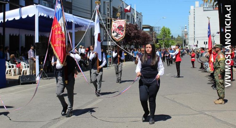 Con tradicional desfile Curicó celebró 273 años de vida