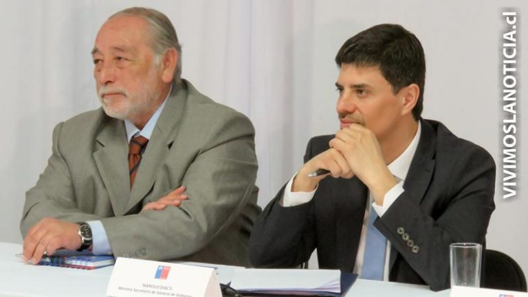Gobierno por cifras Adimark: hay enormes tareas y grandes desafíos
