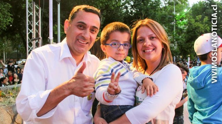Artistas del "tren Teletón" se presentaron en Curicó