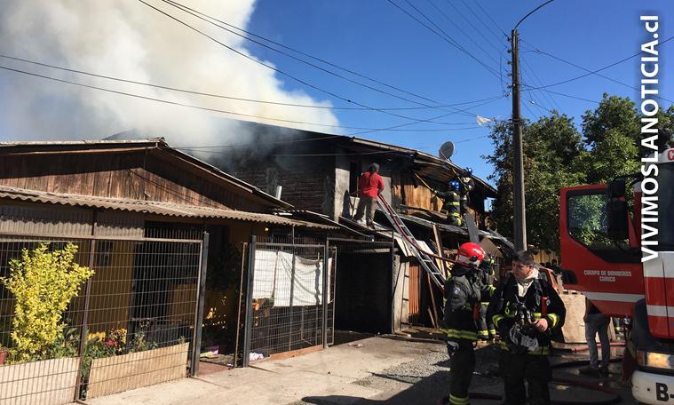 [VIDEO] Incendio consumió antigua panadería en Aguas Negras