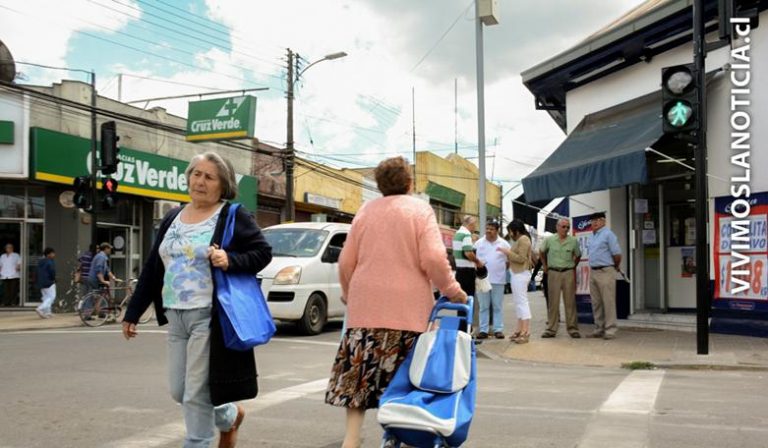 Nuevos semáforos en barrio comercial Quechereguas de Molina