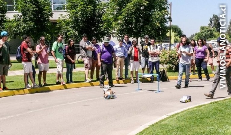 Proyecto tecnológico culminó con carrera de autos en miniatura