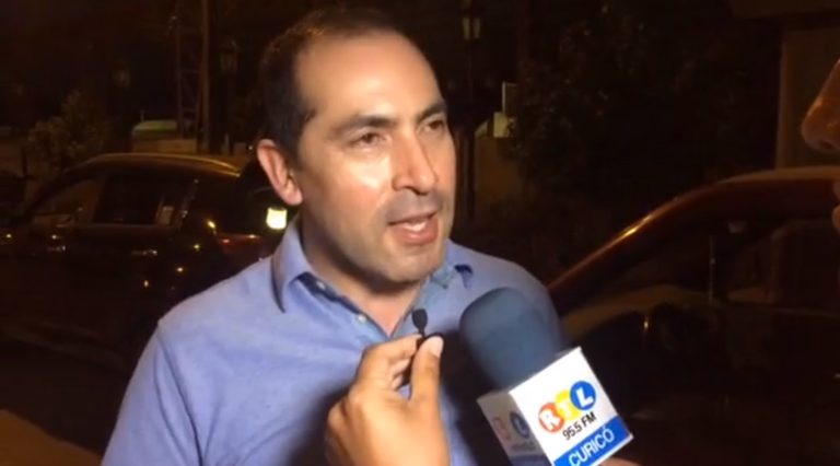 Alcalde denuncia lentitud de la ONEMI para entregar ayuda