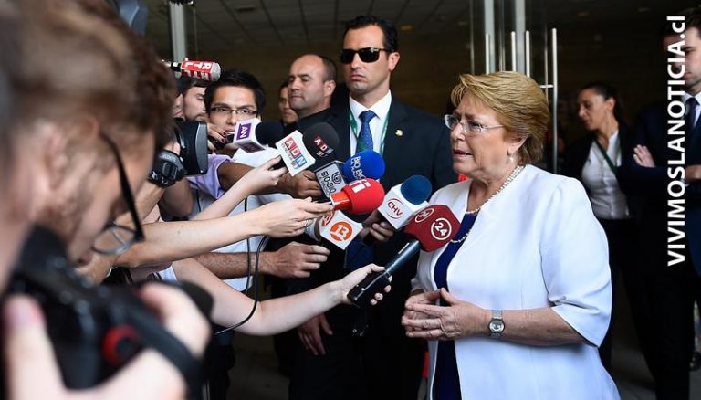 Adimark: Presidenta Bachelet alcanza su mejor evaluación en 12 meses