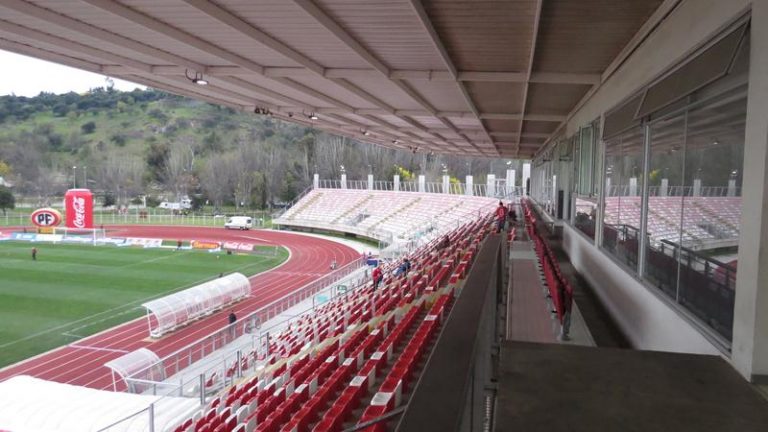 Siguen las fallas eléctricas en el Estadio La Granja