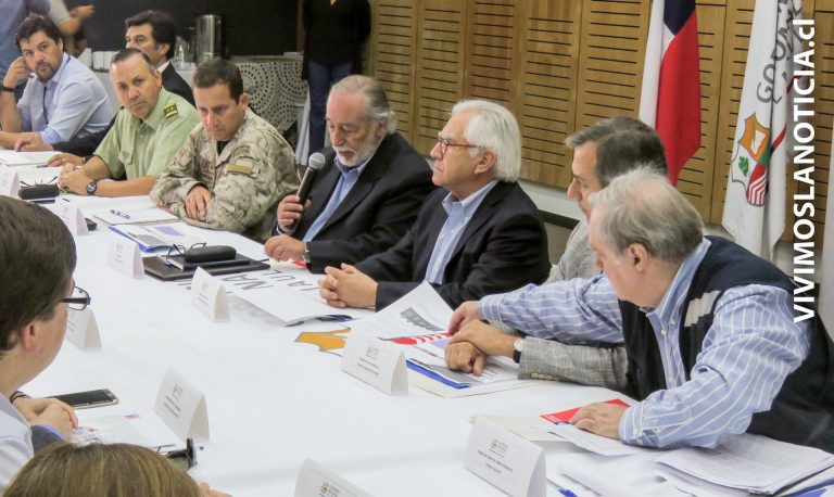 Gobierno defendió esfuerzos por la reconstrucción