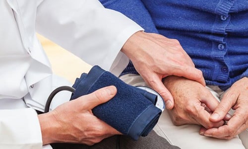 FONASA garantiza atención con AUGE para enfermos de Cáncer