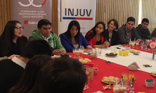 INJUV conversó con jóvenes maulinos sobre trato a inmigrantes