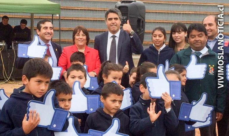Ministra de Educación inaugura salas modulares para el Liceo de Santa Olga