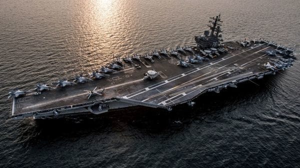 Estados Unidos desplegó otro portaaviones nuclear cerca de Corea