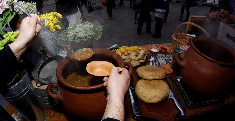 Énfasis en productos de la zona y turismo en “Feria Gastronómica de Cazuelas y Caldillos”