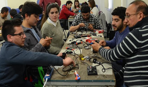 Capacitan a profesionales en accesibilidad tecnológica discapacidad