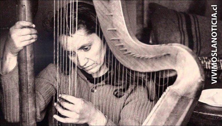 Violetas del Maule rinden homenaje a la artista en su centenario