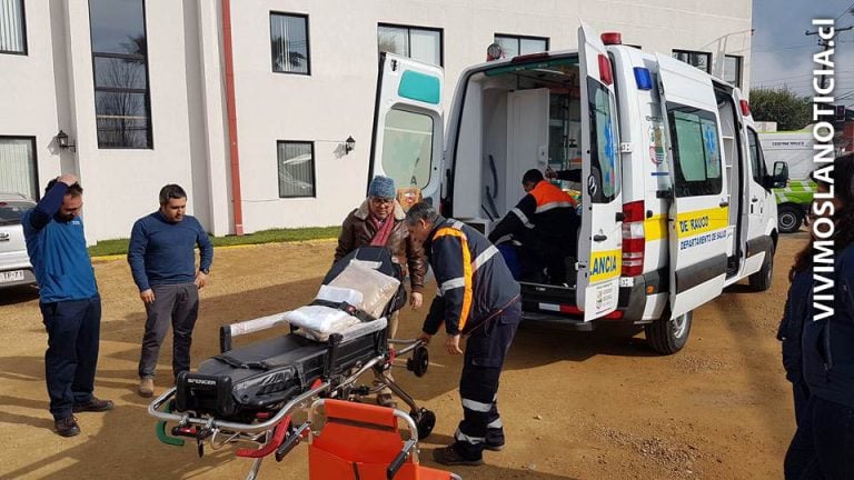 [FOTOS] Rauco recibió moderna ambulancia para atención primaria