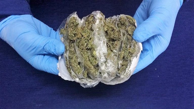 Detienen a mujer que intentó ingresar droga a la cárcel