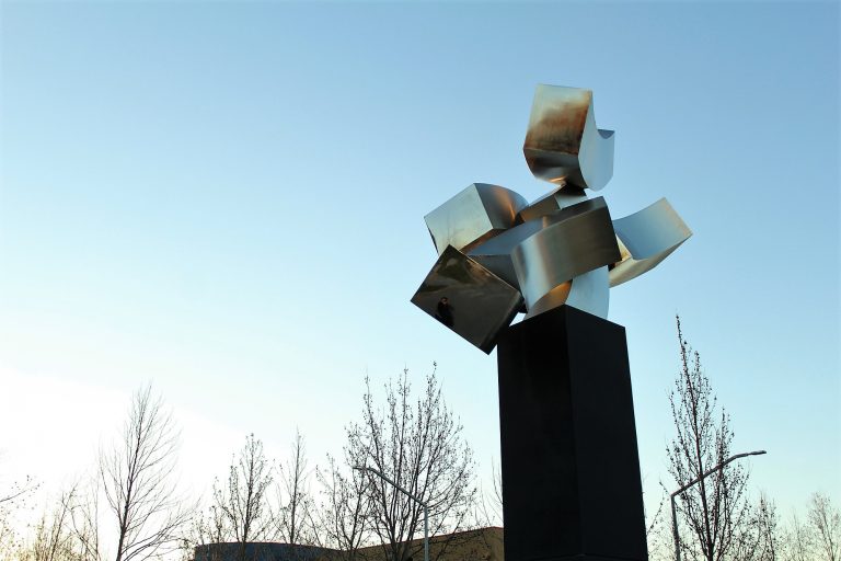 Escultura de acero en gran formato se inaugurará en UTalca
