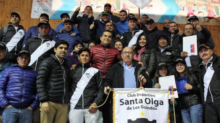 Destacan entrega de títulos de dominio a clubes deportivos de la región
