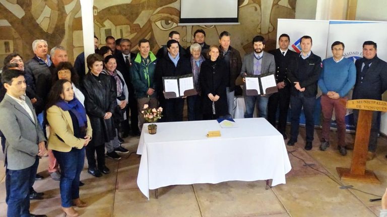 23 entidades firman inédito acuerdo para proteger de la cuenca del lago Vichuquén