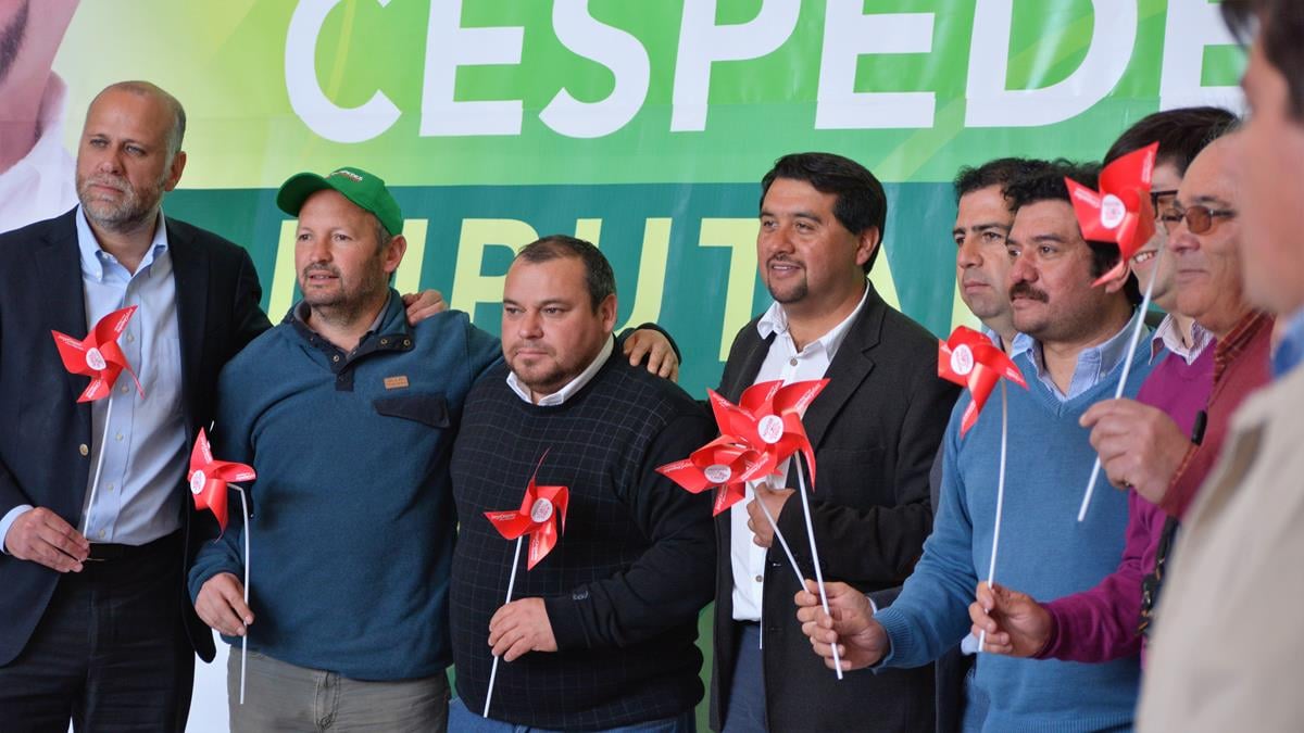 [FOTOS] Con énfasis en renovar el parlamento Jorge Céspedes inició su