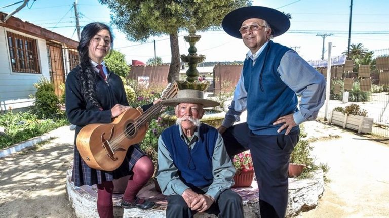 Anuncian a los ganadores del Premio a la Cultura Tradicional Margot Loyola Palacios