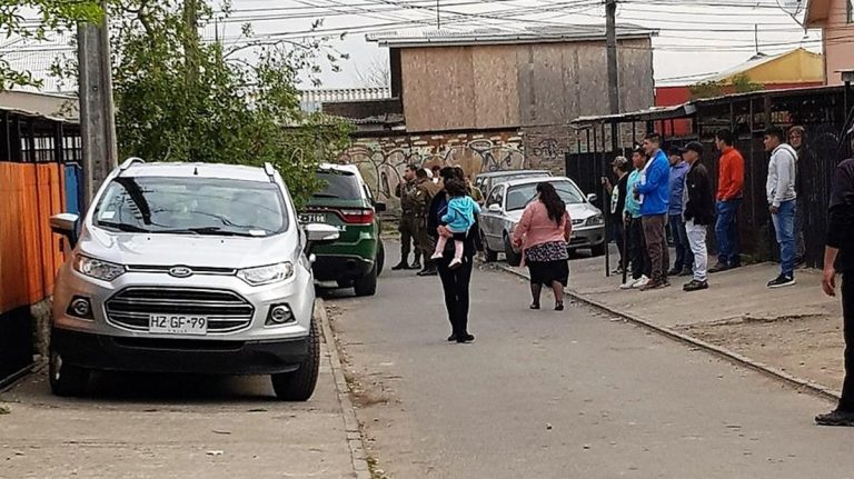 Delincuentes apuñalan a estudiante que los sorprendió robando en su casa