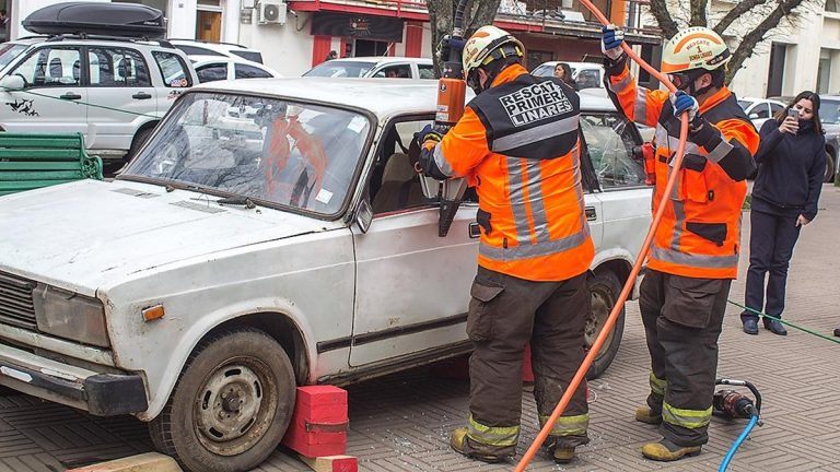 Simularon accidente de tránsito para llamar a la prevención