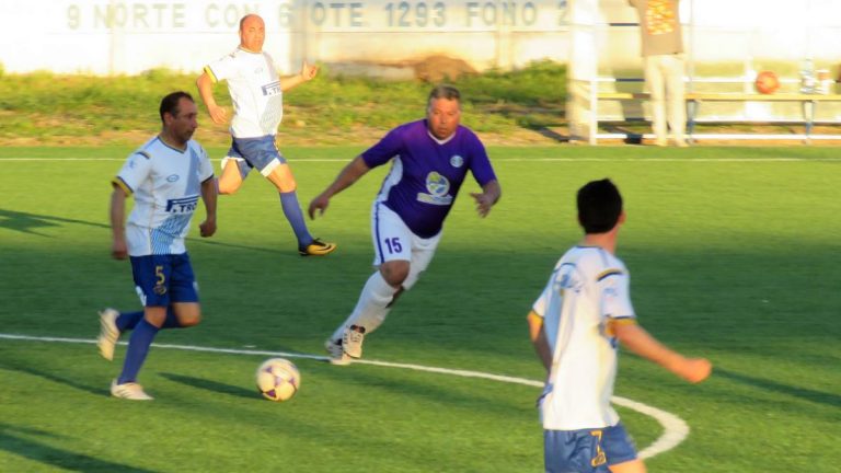El campeón vigente sigue su camino a otra final