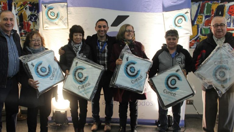 Municipalidad de Curicó entregó 18 mil volantines a organizaciones vecinales