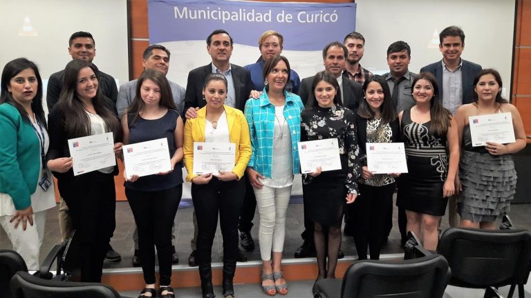 Certifican agentes preventivos del consumo del alcohol y drogas