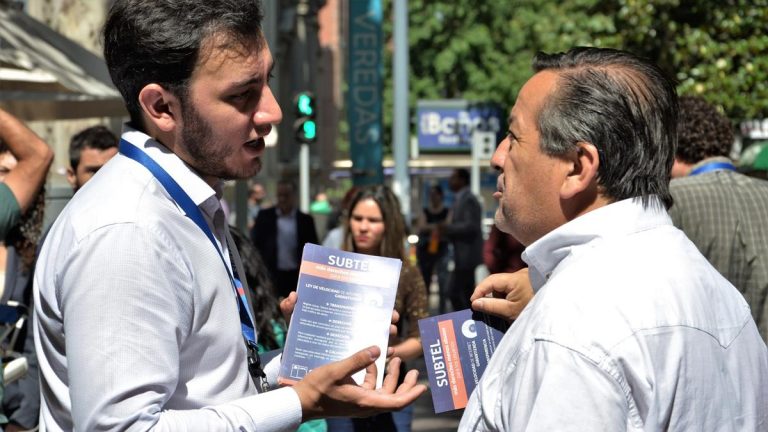 Usuarios se informaron de sus derechos en telecomunicaciones