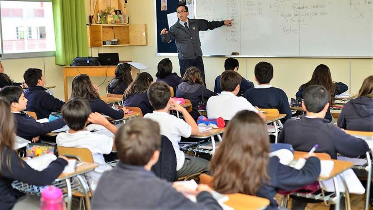Investigación analizó efectos del ranking de notas en el aprendizaje