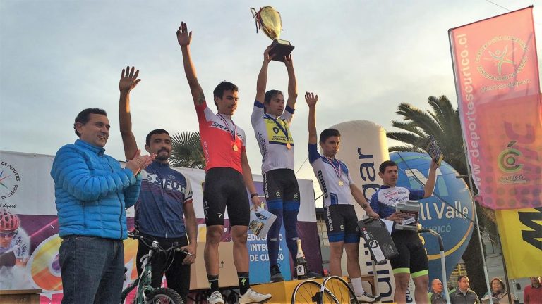 Traspasan en comodato ambulancia a Asociación de Ciclismo de Curicó