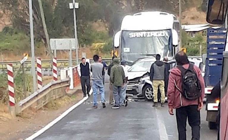 Choque frontal deja siete heridos sobre Puente La Leonera