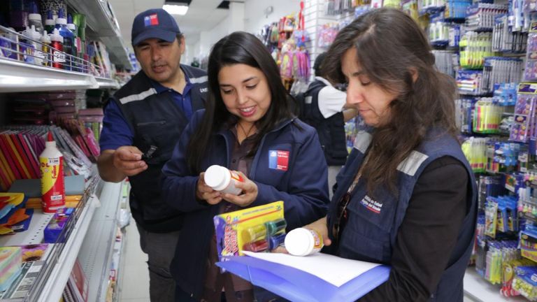 No pasaron la prueba: retienen útiles escolares en Talca