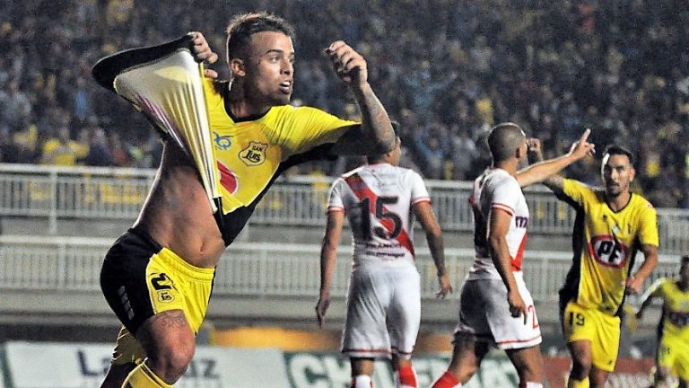 Curicó Unido cae en su inicio en el campeonato de Primera División