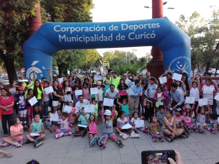 Finalizó taller de Patinaje impartido por la corporación de deportes de Curicó