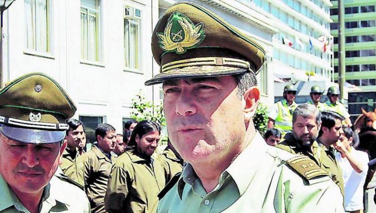 Piñera nombra a Hermes Soto como general director y descabeza alto mando de Carabineros