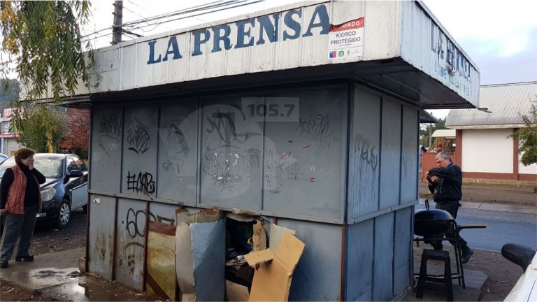 Delincuentes saquean kiosco de adulto mayor en las afueras de Consultorio Central