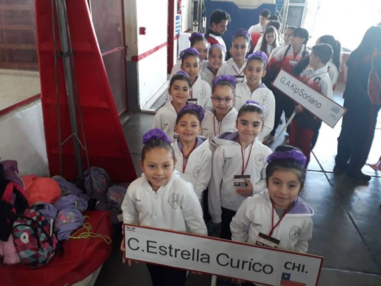 Gimnastas curicanas tuvieron una excelente actuación en Torneo Internacional realizado en Uruguay