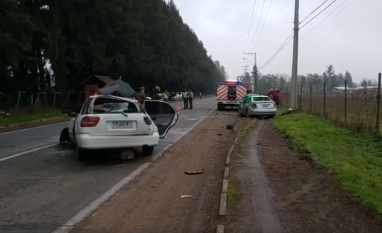 [VIDEO] Una victima fatal y tres lesionados por choque frontal en kilómetro 8 del camino a Rauco