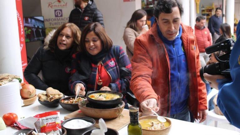 Alcalde Carlos Vergara: “La inversión cultural también permite el crecimiento y desarrollo de las comunas”