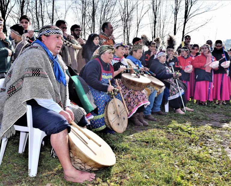 Romeral celebró We Tripantü con acto escolar y rogativa Mapuche