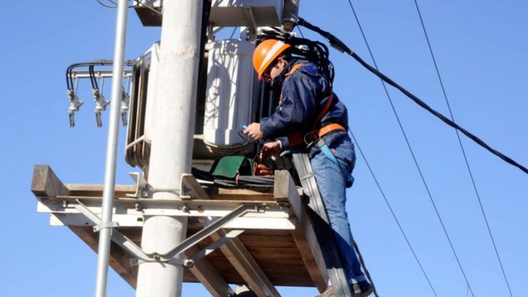 Organizan demanda colectiva contra CGE por electrodomésticos quemados