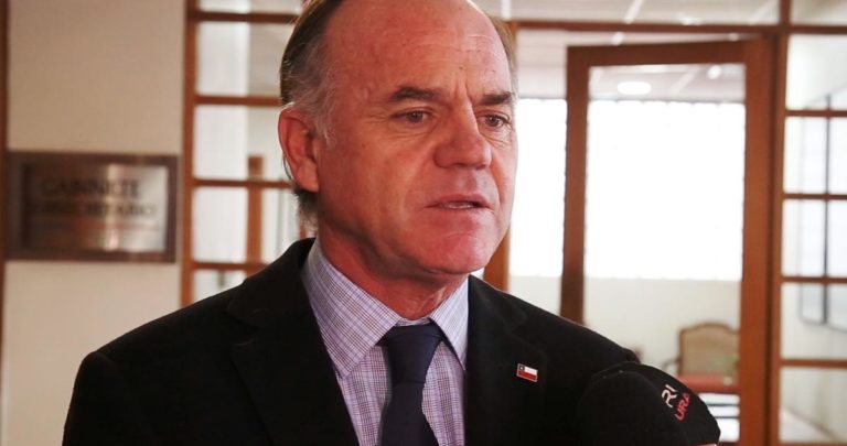 Ministro Walker por Iansa: “Los vamos a ayudar a levantarse, nos la vamos a jugar”