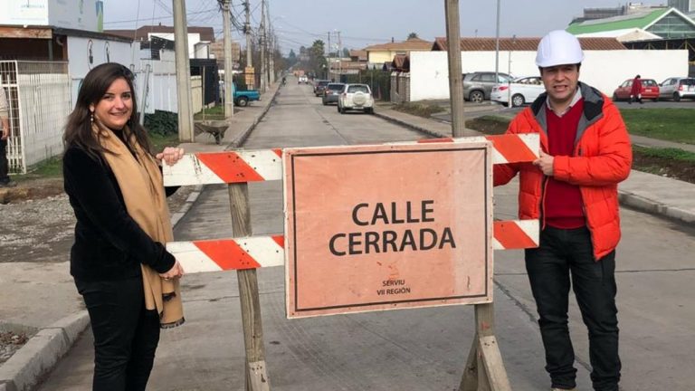 Entregan a uso público calle Julio Montt beneficiada con pavimentación participativa