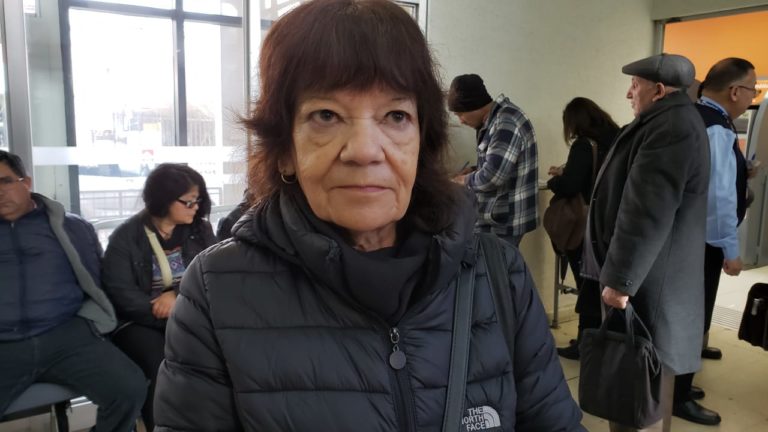 Vecinos de Villa El Manzano amenazan con toma de camino