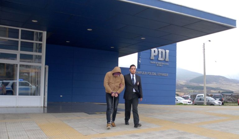 Descubren a tres carabineros traficando marihuana y pasta base