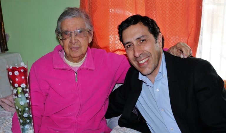 Homenajean a romeralina que superó los 100 años