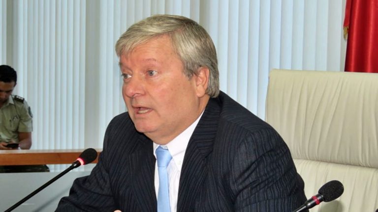 Presentan querella por injurias contra presidente del consejo regional George Bordachard