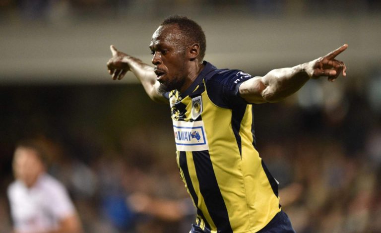 Usain Bolt se estrena como goleador con un ‘doblete’